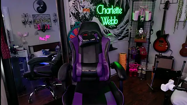 CharletteWebb online show from November 29, 2025, 12:22 am