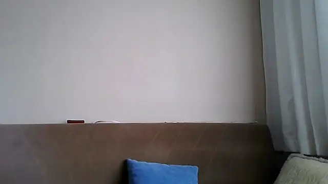 Snapshot of BuckWessle chatting on April 21, 2026, 9:27 am BuckWessle online show from April 21, 2026, 9:27 am
