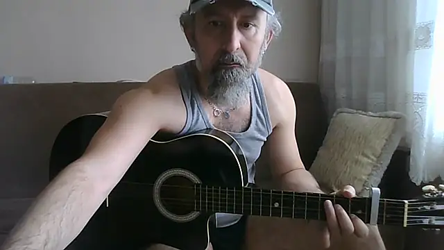 Snapshot of BuckWessle chatting on May 26, 2026, 10:13 am BuckWessle online show from May 26, 2026, 10:13 am