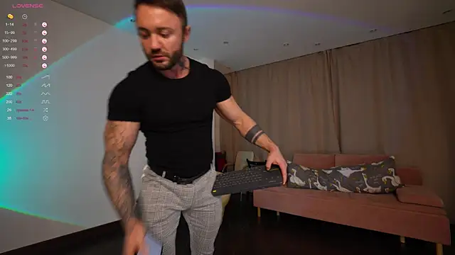 Snapshot of Demianblake chatting on October 31, 2025, 5:42 pm Demianblake online show from October 31, 2025, 5:42 pm