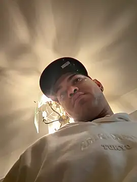 Snapshot of marhi32 chatting on October 24, 2025, 9:36 pm marhi32 online show from October 24, 2025, 9:36 pm