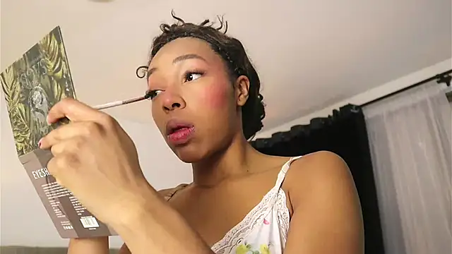 Snapshot of Valeriestyle chatting on February 18, 2025, 3:53 am Valeriestyle online show from February 18, 2025, 3:53 am