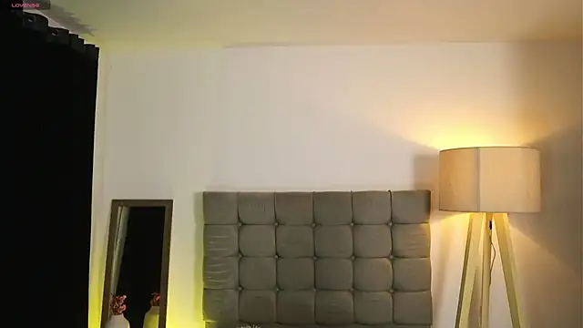 Snapshot of Valeriestyle chatting on March 18, 2025, 4:51 am Valeriestyle online show from March 18, 2025, 4:51 am