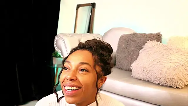 Snapshot of Valeriestyle chatting on October 21, 2025, 3:50 am Valeriestyle online show from October 21, 2025, 3:50 am