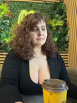 AnneKane online show from March 7, 2026, 9:37 am