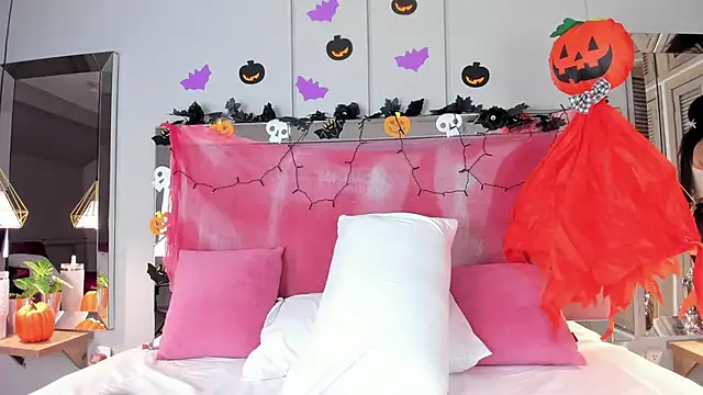 Snapshot of Ahincale chatting on October 30, 2025, 7:44 pm Ahincale online show from October 30, 2025, 7:44 pm