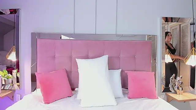 Snapshot of Ahincale chatting on January 13, 2026, 7:51 pm Ahincale online show from January 13, 2026, 7:51 pm