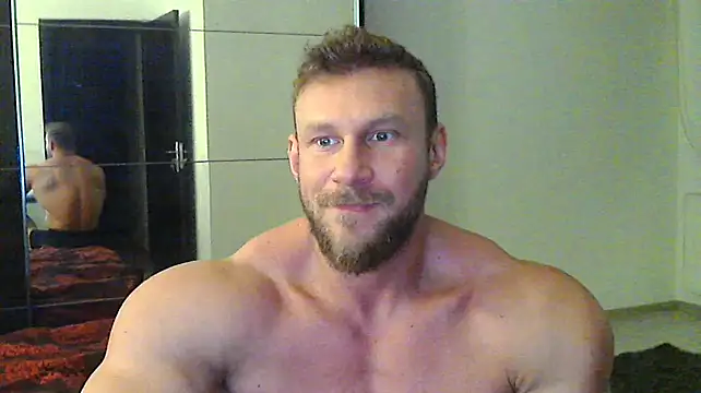 muscularkevin online show from December 6, 2024, 2:22 pm