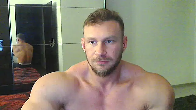 muscularkevin online show from December 13, 2024, 2:27 pm