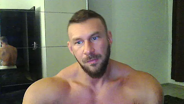 Snapshot of muscularkevin chatting on September 18, 2025, 3:31 am muscularkevin online show from September 18, 2025, 3:31 am