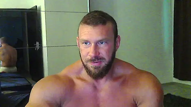 muscularkevin online show from June 29, 2026, 3:24 am