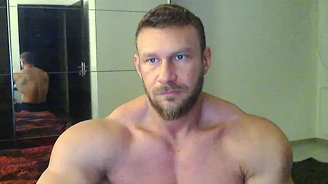 muscularkevin online show from December 6, 2024, 4:52 am