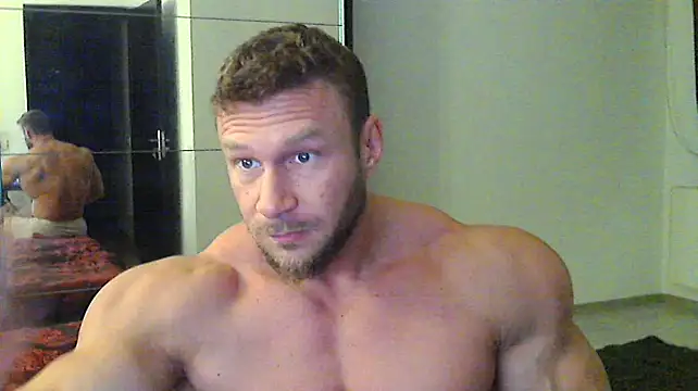 muscularkevin online show from December 8, 2024, 4:44 am