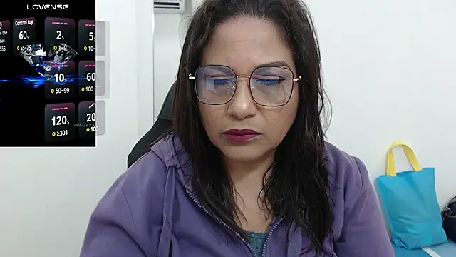 Snapshot of Katha_Marck chatting on October 9, 2025, 12:38 pm Katha Marck online show from October 9, 2025, 12:38 pm