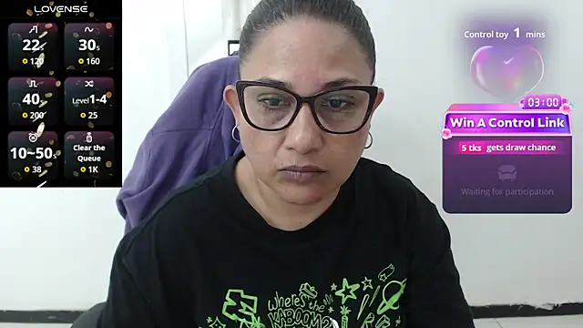 Snapshot of Katha_Marck chatting on December 14, 2025, 12:44 pm Katha Marck online show from December 14, 2025, 12:44 pm