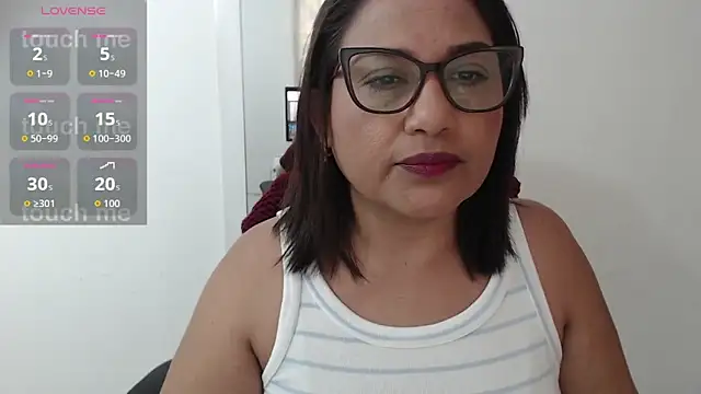 Snapshot of Katha_Marck chatting on February 10, 2026, 12:37 pm Katha Marck online show from February 10, 2026, 12:37 pm