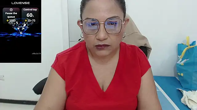 Snapshot of Katha_Marck chatting on October 6, 2025, 12:39 pm Katha Marck online show from October 6, 2025, 12:39 pm