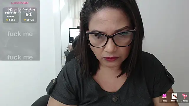 Snapshot of Katha_Marck chatting on February 3, 2026, 12:43 pm Katha Marck online show from February 3, 2026, 12:43 pm