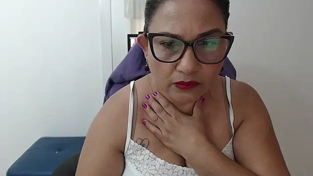 Snapshot of Katha_Marck chatting on February 5, 2026, 12:34 pm Katha Marck online show from February 5, 2026, 12:34 pm