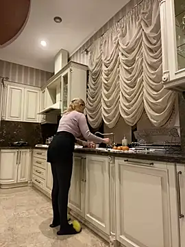 Amazoniiaa online show from March 2, 2025, 4:14 pm