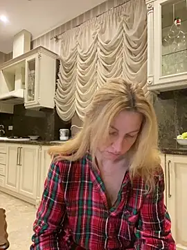 Amazoniiaa online show from March 2, 2025, 8:46 pm