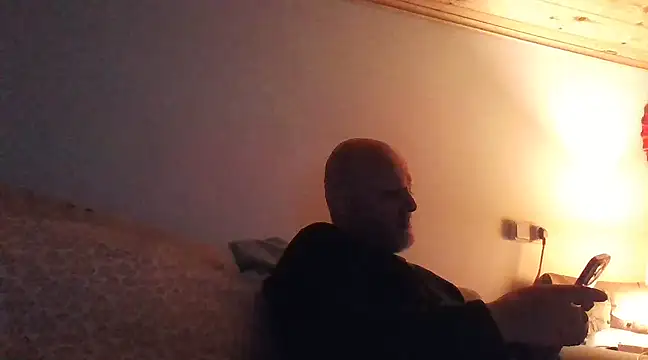 davigochi77bcn online show from March 5, 2025, 10:21 pm