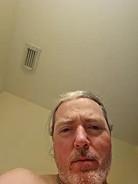 Hotredheadandtoungelasher online show from February 20, 2025, 3:12 am