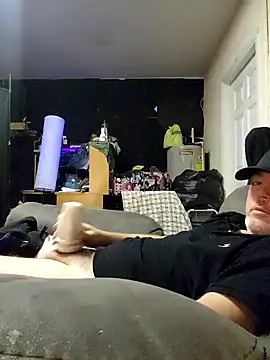 Hotredheadandtoungelasher online show from January 21, 2025, 3:26 am