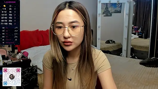 Snapshot of luluuland chatting on January 8, 2025, 8:29 pm luluuland online show from January 8, 2025, 8:29 pm