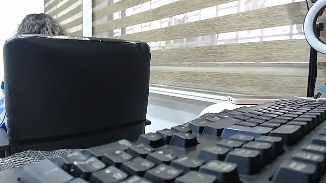 Snapshot of jesy_hot chatting on September 17, 2025, 10:01 pm jesy hot online show from September 17, 2025, 10:01 pm