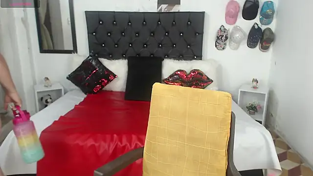Snapshot of Sweetbigcatt chatting on March 16, 2025, 9:49 am Sweetbigcatt online show from March 16, 2025, 9:49 am