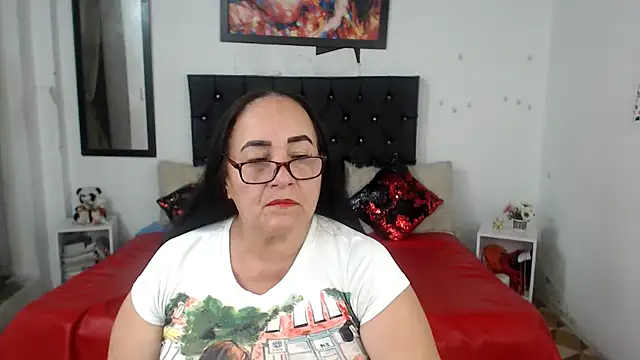 Snapshot of Sweetbigcatt chatting on January 26, 2025, 4:09 am Sweetbigcatt online show from January 26, 2025, 4:09 am