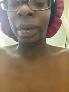 Jasmine FullsShine online show from September 18, 2025, 12:41 pm