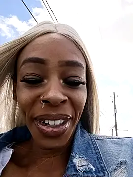 Jasmine FullsShine online show from March 12, 2025, 4:02 pm