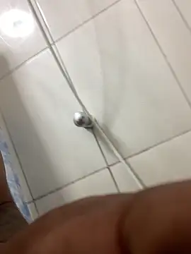 Snapshot of raphadoors19 chatting on November 22, 2025, 2:43 am raphadoors19 online show from November 22, 2025, 2:43 am