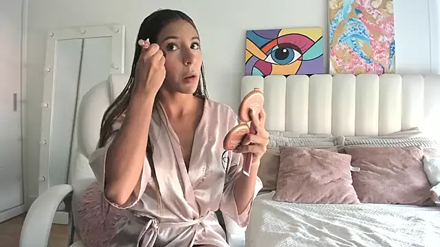 Daniela Miller  online show from September 11, 2025, 7:14 pm