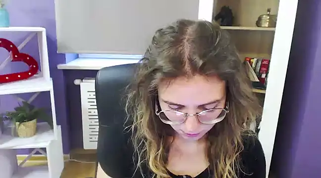 Zoey Erotic online show from January 24, 2025, 9:06 am