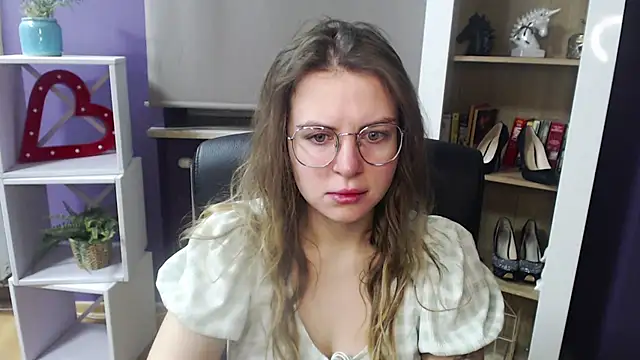 Zoey Erotic online show from February 18, 2025, 5:31 am