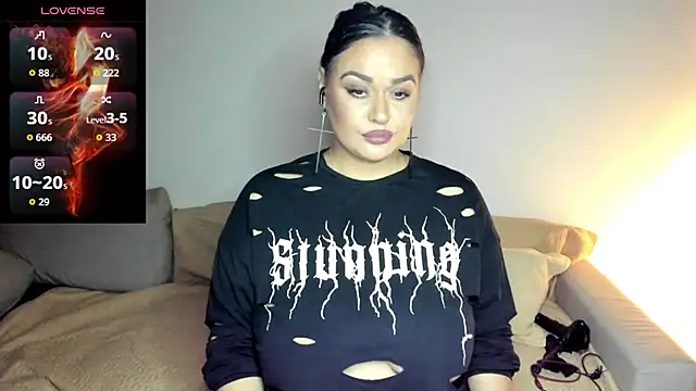 Laura sinner online show from October 23, 2025, 4:38 pm