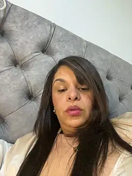 Snapshot of Kataliina chatting on September 24, 2025, 5:14 am Kataliina online show from September 24, 2025, 5:14 am