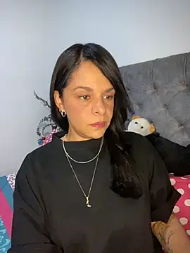 Snapshot of Kataliina chatting on November 10, 2025, 5:12 am Kataliina online show from November 10, 2025, 5:12 am