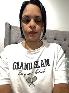 Snapshot of Kataliina chatting on February 18, 2026, 3:04 am Kataliina online show from February 18, 2026, 3:04 am