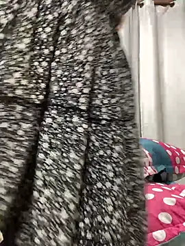 Snapshot of Kataliina chatting on February 28, 2026, 6:13 am Kataliina online show from February 28, 2026, 6:13 am