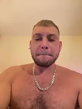 Snapshot of Weestud94 chatting on February 6, 2025, 5:09 pm Weestud94 online show from February 6, 2025, 5:09 pm