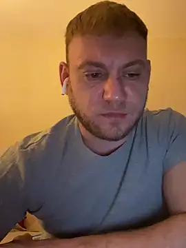 Snapshot of Weestud94 chatting on January 16, 2025, 9:40 pm Weestud94 online show from January 16, 2025, 9:40 pm