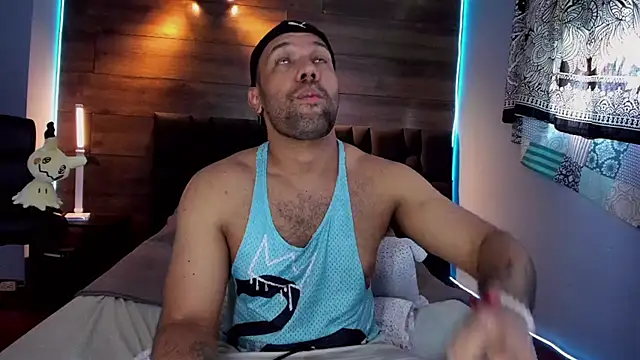 Snapshot of anthonylatynxd chatting on February 13, 2025, 3:14 pm anthonylatynxd online show from February 13, 2025, 3:14 pm