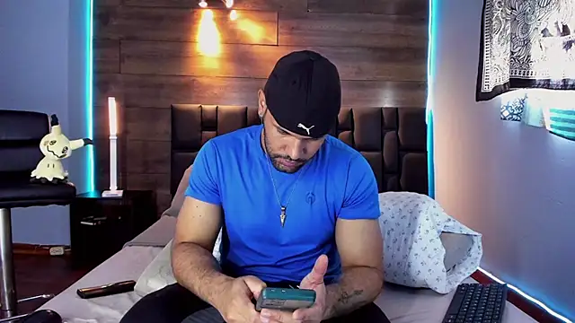 Snapshot of anthonylatynxd chatting on February 16, 2025, 3:27 pm anthonylatynxd online show from February 16, 2025, 3:27 pm