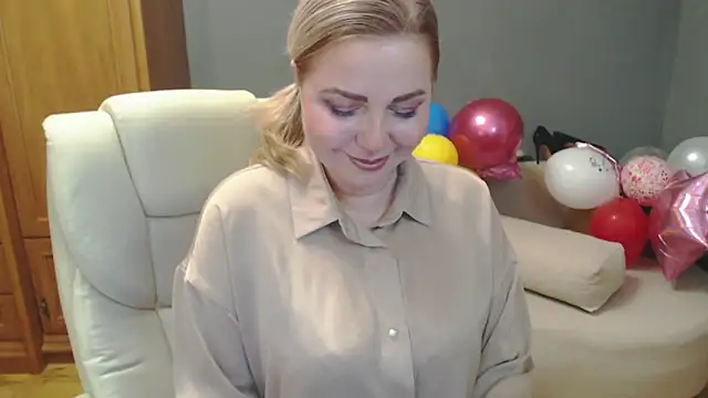 Snapshot of Cute_sun chatting on January 23, 2025, 8:35 pm Cute sun online show from January 23, 2025, 8:35 pm