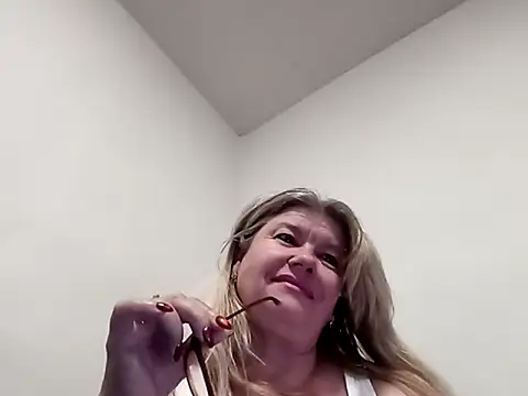 Diana 49 online show from April 11, 2026, 7:05 am