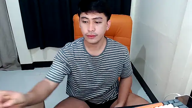 Snapshot of princeJayX chatting on November 3, 2025, 2:06 am princeJayX online show from November 3, 2025, 2:06 am